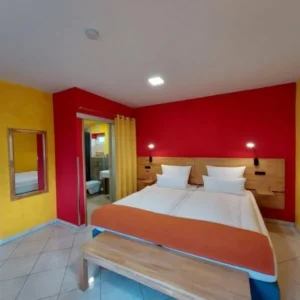 4-King-Room-1-600x600